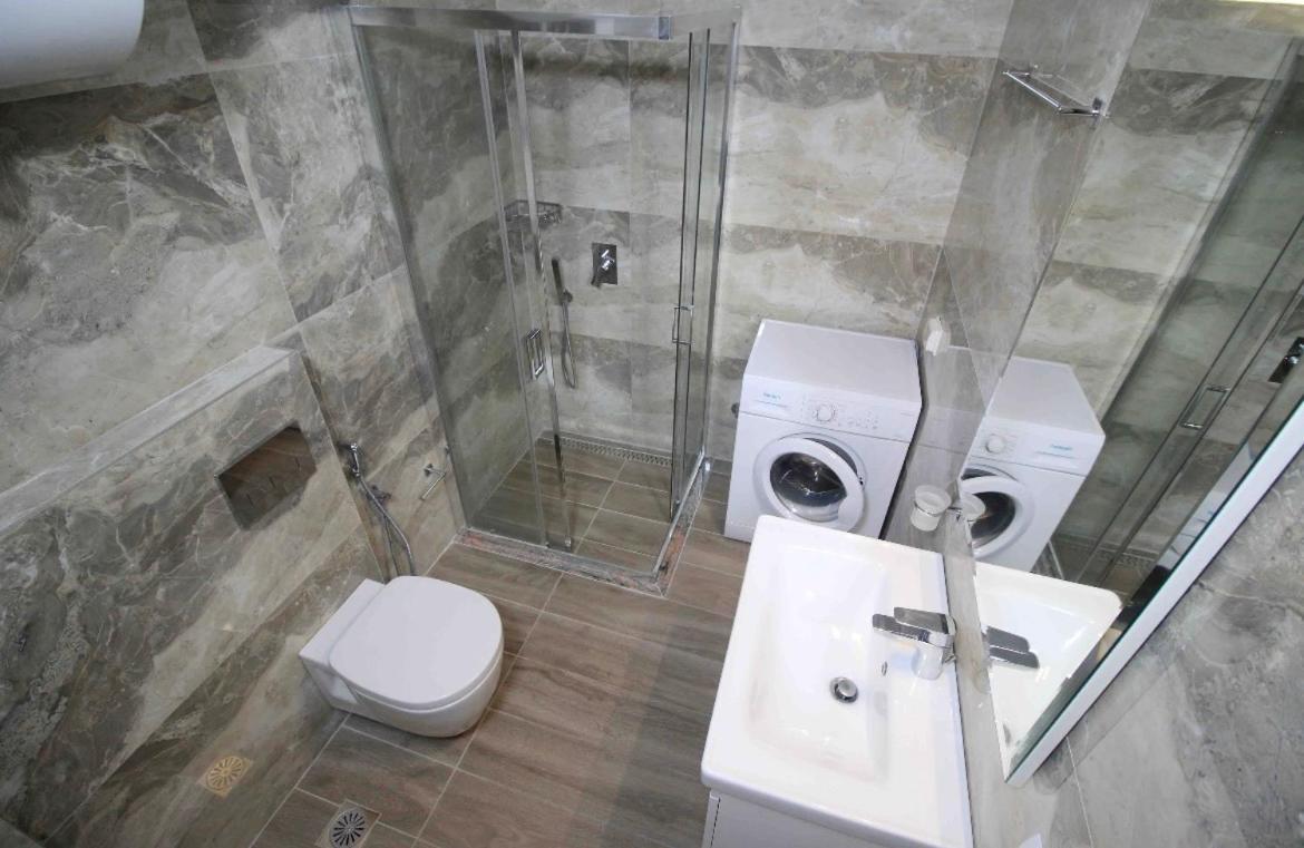 Ersid Apartaments In The Centre Sarande Exterior photo